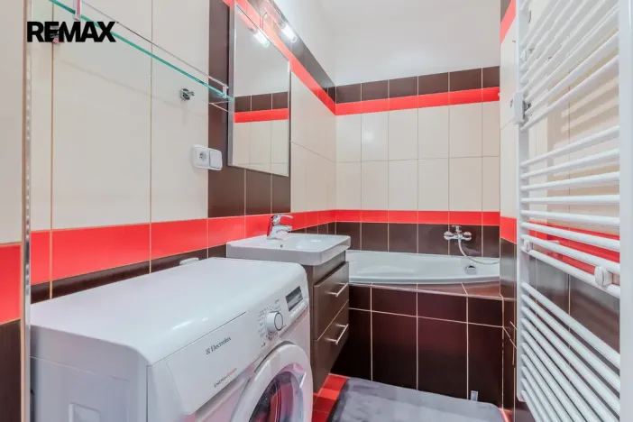 Pronájem bytu 2+kk, Praha - Bubeneč, Zelená, 52 m2
