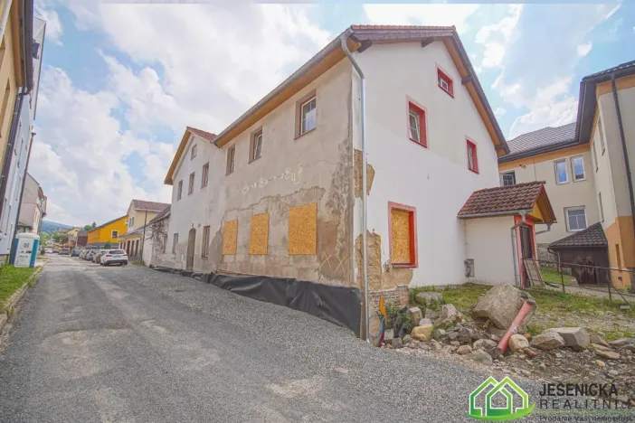Prodej rodinného domu, Jeseník, Žižkova, 190 m2