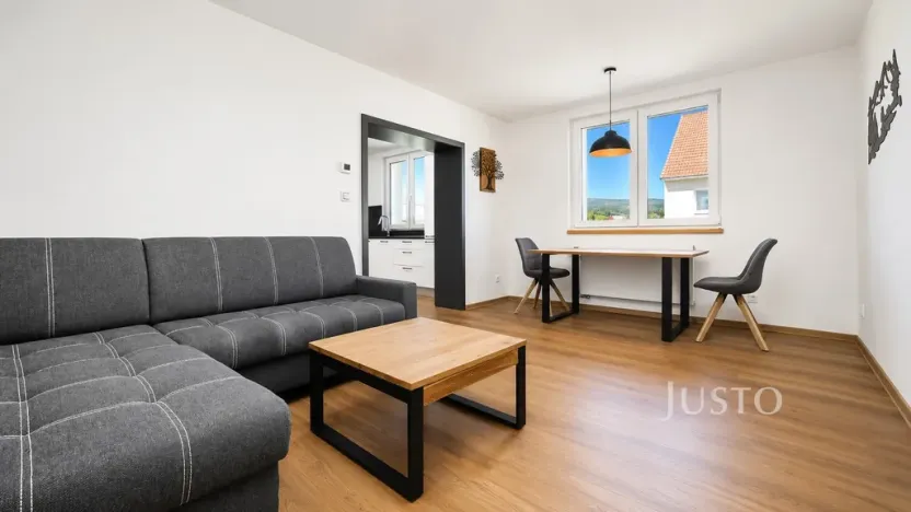 Prodej bytu 2+1, Záblatí, 52 m2