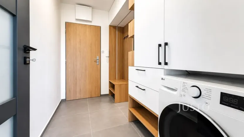 Prodej bytu 2+1, Záblatí, 52 m2