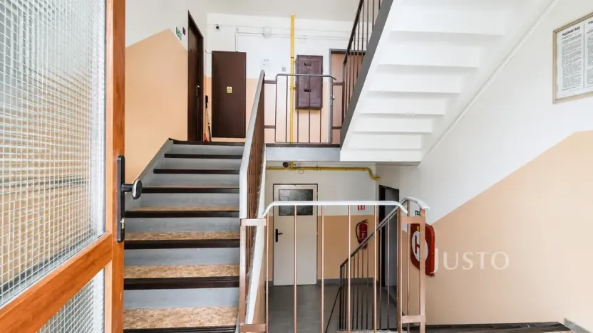 Prodej bytu 2+1, Záblatí, 52 m2