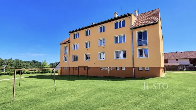 Prodej bytu 2+1, Záblatí, 52 m2