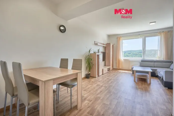 Prodej bytu 3+1, Březůvky, 81 m2