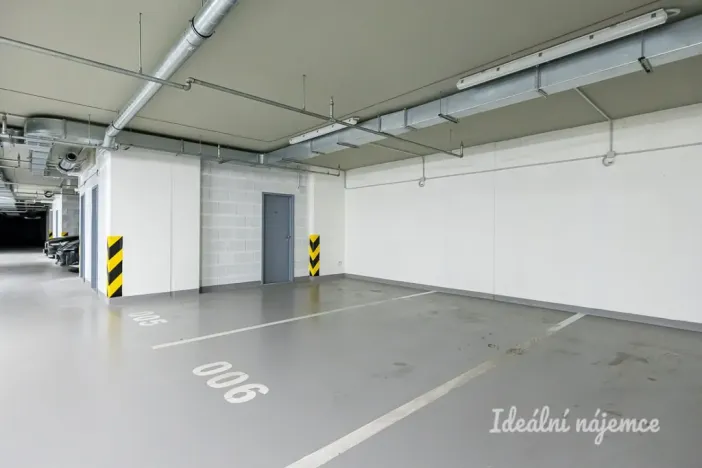 Pronájem bytu 1+kk, Praha - Vysočany, Poděbradská, 32 m2