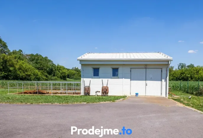 Prodej výrobních prostor, Borotice, 1821 m2