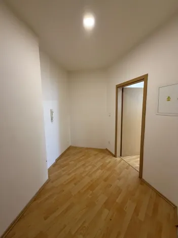 Pronájem kanceláře, Praha - Vysočany, Jandova, 69 m2