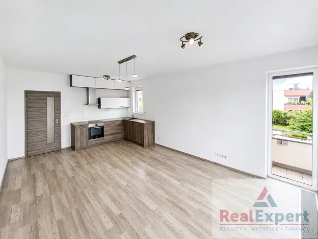 Prodej bytu 2+kk, Praha - Pitkovice, Lošáková, 87 m2