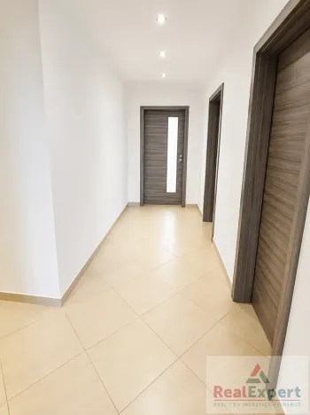 Prodej bytu 2+kk, Praha - Pitkovice, Lošáková, 87 m2