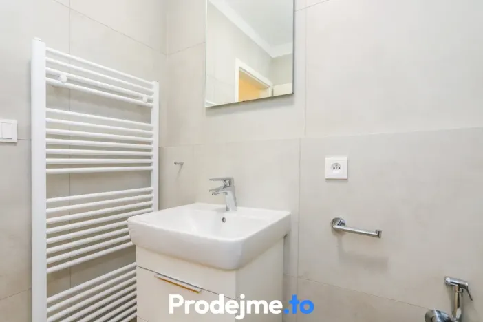 Pronájem bytu 1+kk, Brno - Černovice, Mírová, 32 m2