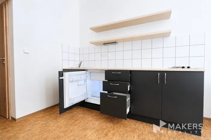 Pronájem bytu 1+kk, Praha - Smíchov, Křížová, 22 m2