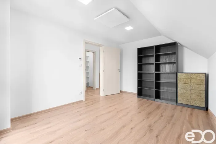 Prodej rodinného domu, Choteč, 105 m2