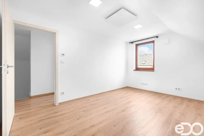 Prodej rodinného domu, Choteč, 105 m2
