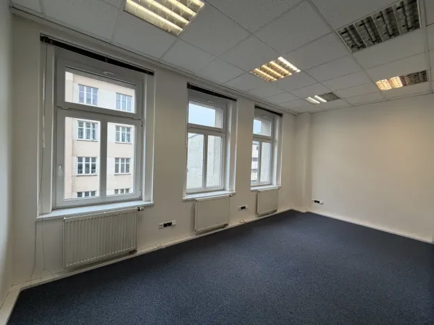 Pronájem činžovního domu, Praha - Vysočany, Jandova, 626 m2