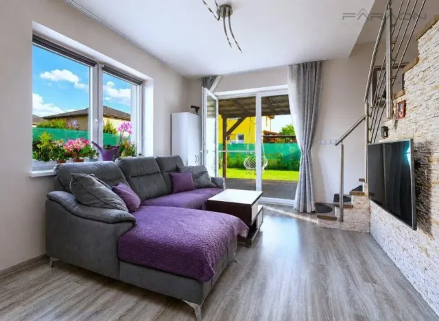 Prodej bytu 3+kk, Polerady, 85 m2