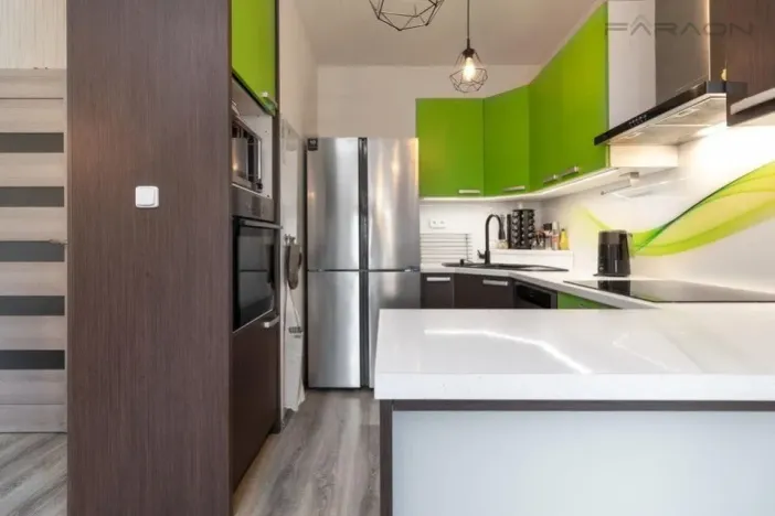 Prodej bytu 3+kk, Polerady, 85 m2