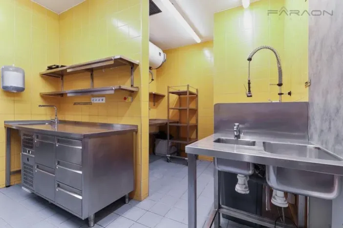 Pronájem restaurace, Praha - Staré Město, Dlouhá, 137 m2