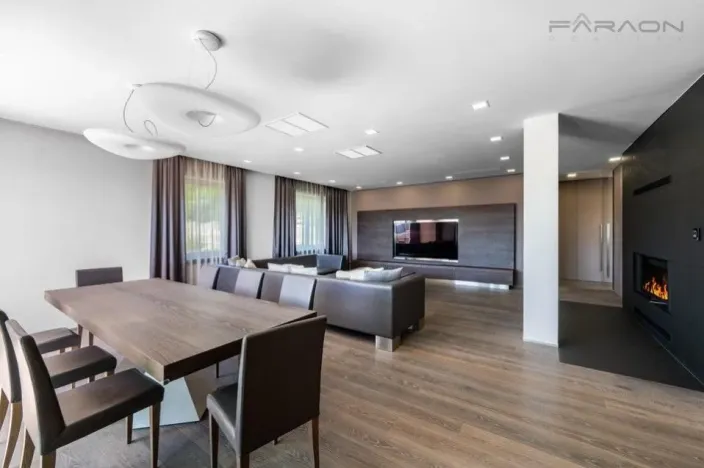 Prodej bytu 5+kk, Praha - Radotín, Zderazská, 260 m2