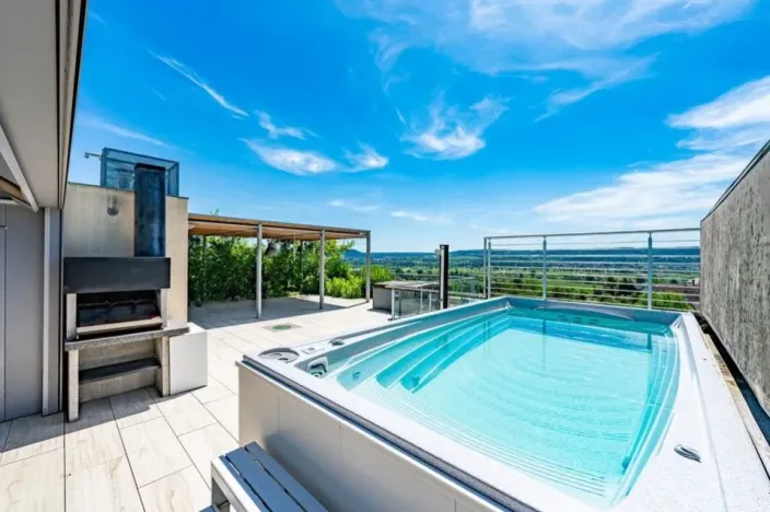 Prodej bytu 5+kk, Praha - Radotín, Zderazská, 260 m2