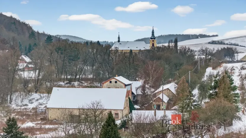 Prodej zemědělské usedlosti, Ročov, 1500 m2
