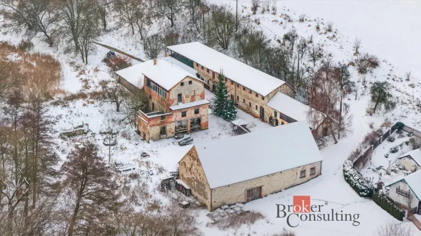 Prodej zemědělské usedlosti, Ročov, 1500 m2