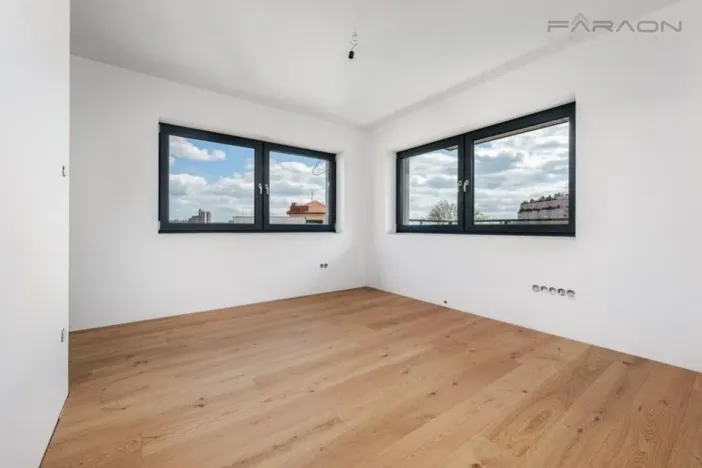 Prodej bytu 3+kk, Praha - Žižkov, Spojovací, 87 m2