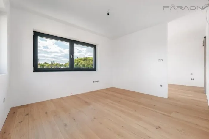 Prodej bytu 3+kk, Praha - Žižkov, Spojovací, 87 m2