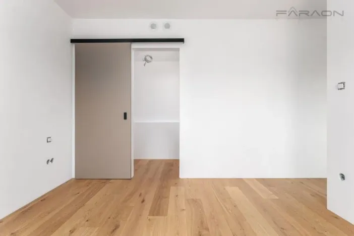 Prodej bytu 3+kk, Praha - Žižkov, Spojovací, 87 m2