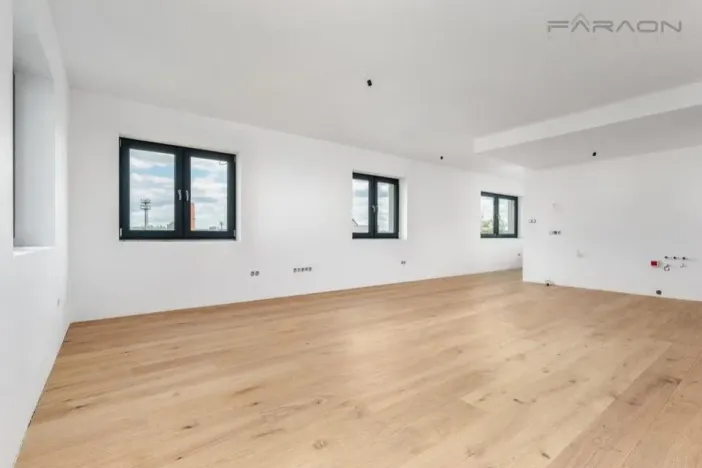 Prodej bytu 3+kk, Praha - Žižkov, Spojovací, 87 m2