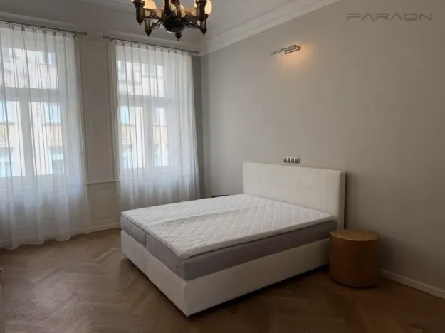 Pronájem bytu 3+1, Praha - Josefov, Široká, 154 m2