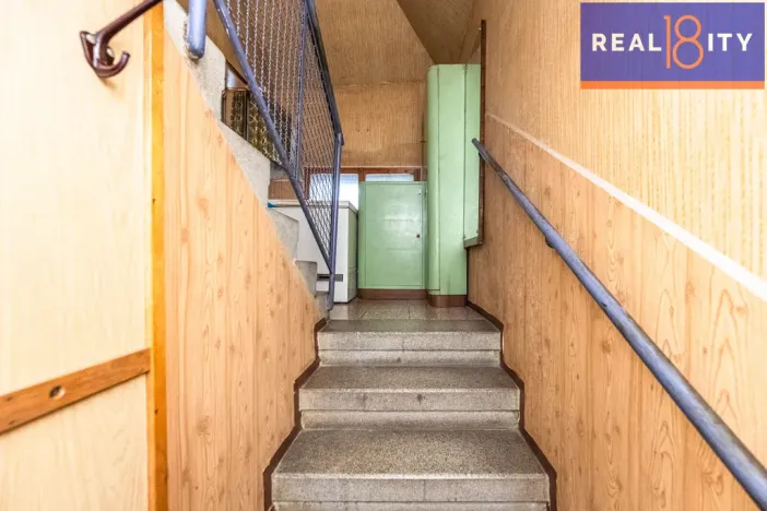 Prodej rodinného domu, Praha, V údolí, 264 m2