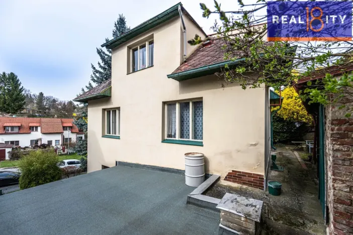 Prodej rodinného domu, Praha, V údolí, 264 m2