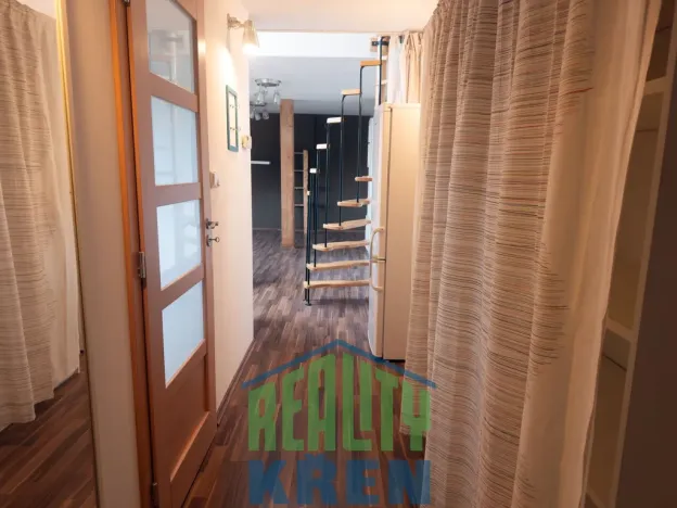 Pronájem bytu 2+kk, Kralupy nad Vltavou - Mikovice, 28. října, 66 m2