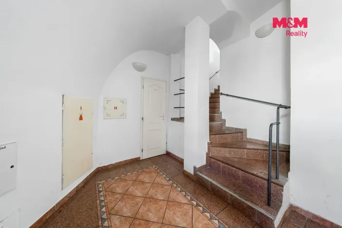 Prodej rodinného domu, Kadaň, Boženy Němcové, 500 m2