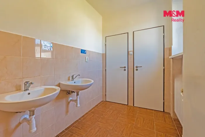 Prodej činžovního domu, Velké Meziříčí - Mostiště, 380 m2
