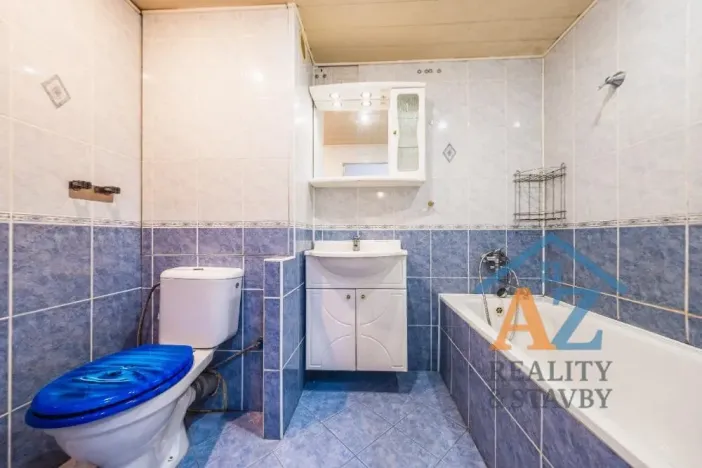 Prodej bytu 2+1, Chomutov, Dřínovská, 63 m2