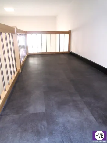 Prodej atypického bytu, Opava, Nákladní, 41 m2