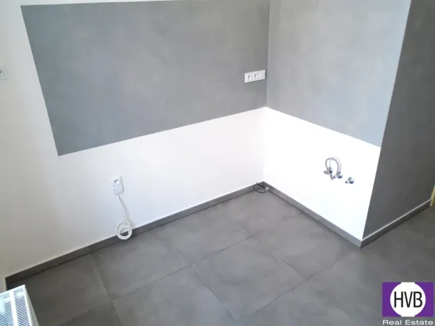 Prodej atypického bytu, Opava, Nákladní, 41 m2