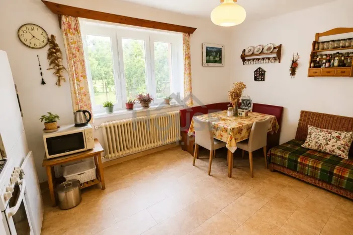 Prodej podílu 2/3 rodinného domu, Obecnice, 154 m2