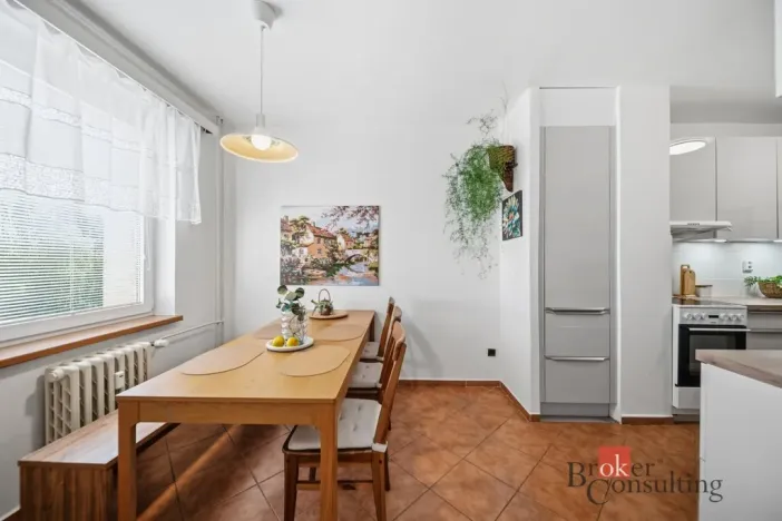Prodej bytu 3+1, Lázně Bohdaneč, Za Školkou, 73 m2