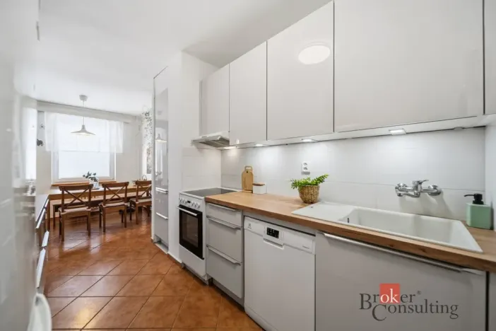 Prodej bytu 3+1, Lázně Bohdaneč, Za Školkou, 73 m2