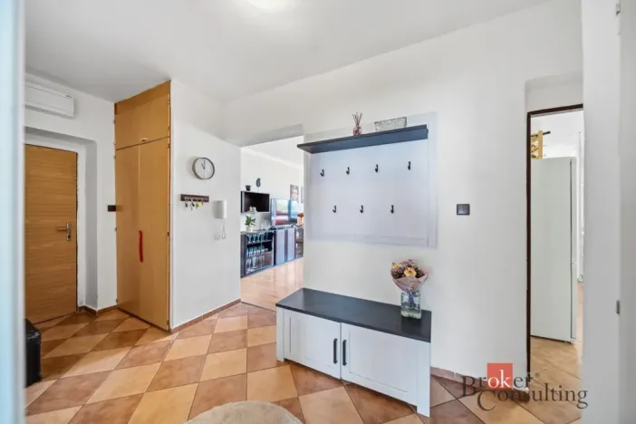 Prodej bytu 3+1, Lázně Bohdaneč, Za Školkou, 73 m2