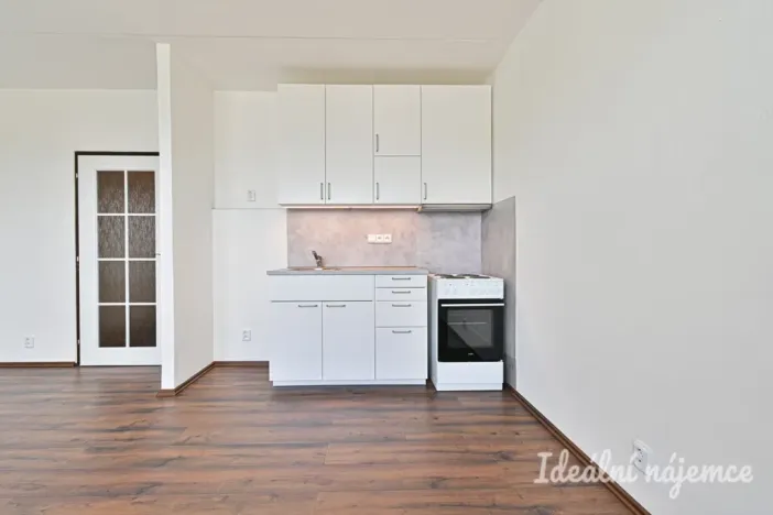 Pronájem bytu 1+kk, Brno - Nový Lískovec, Oblá, 31 m2