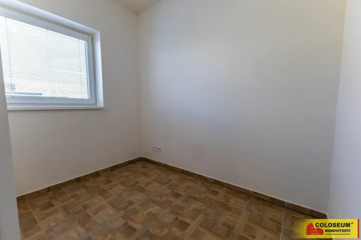 Prodej bytu 4+kk, Znojmo, Smutného, 79 m2