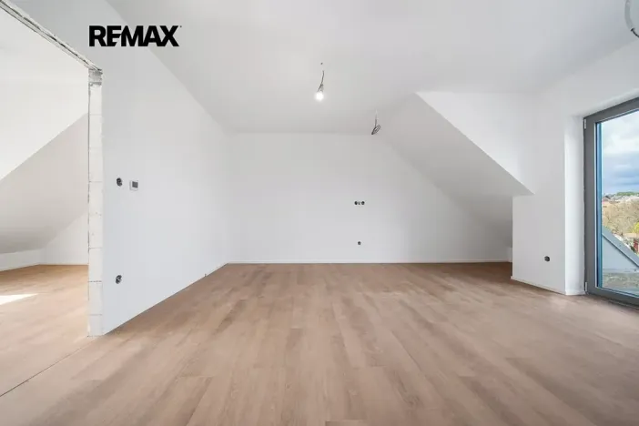 Prodej bytu 3+kk, Moravany, Květná, 108 m2