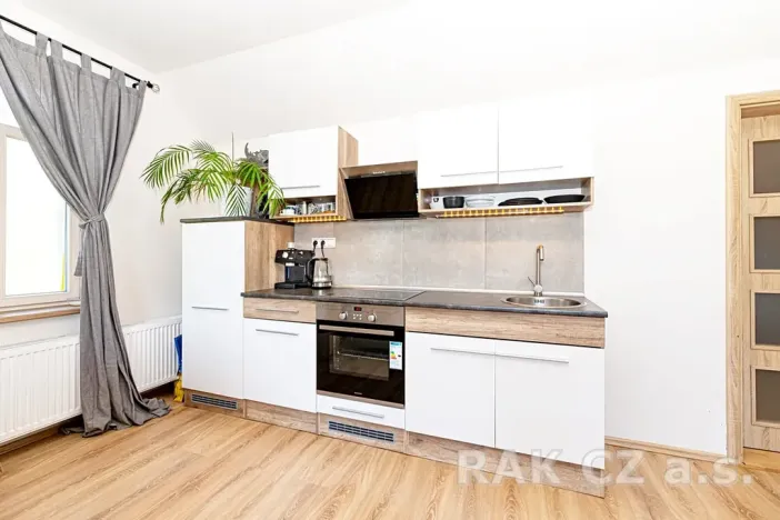 Prodej činžovního domu, Praha - Radotín, Prvomájová, 338 m2
