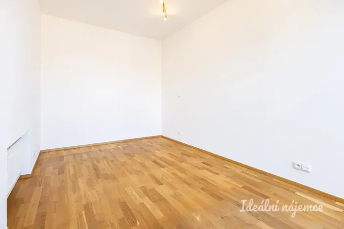 Pronájem bytu 2+kk, Praha - Holešovice, Tusarova, 64 m2
