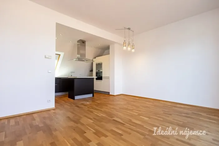 Pronájem bytu 2+kk, Praha - Holešovice, Tusarova, 64 m2