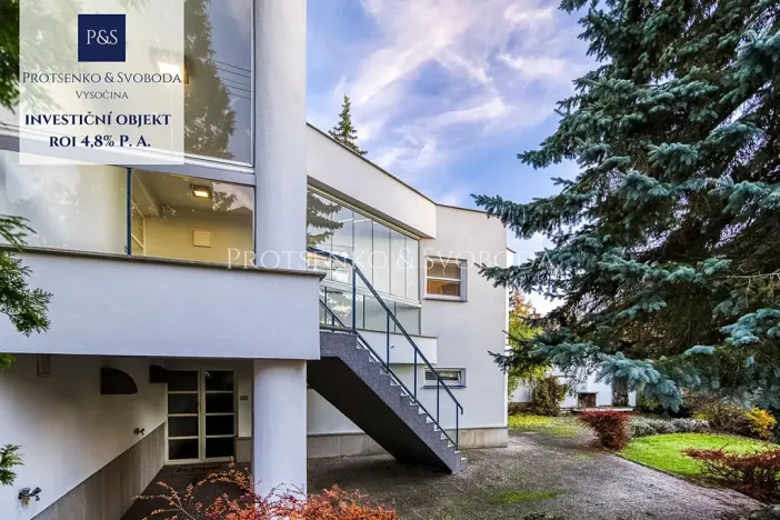 Prodej ordinace, Křižanov, Benešovo náměstí, 530 m2