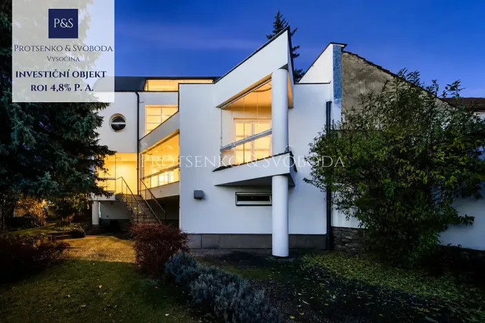 Prodej ordinace, Křižanov, Benešovo náměstí, 530 m2