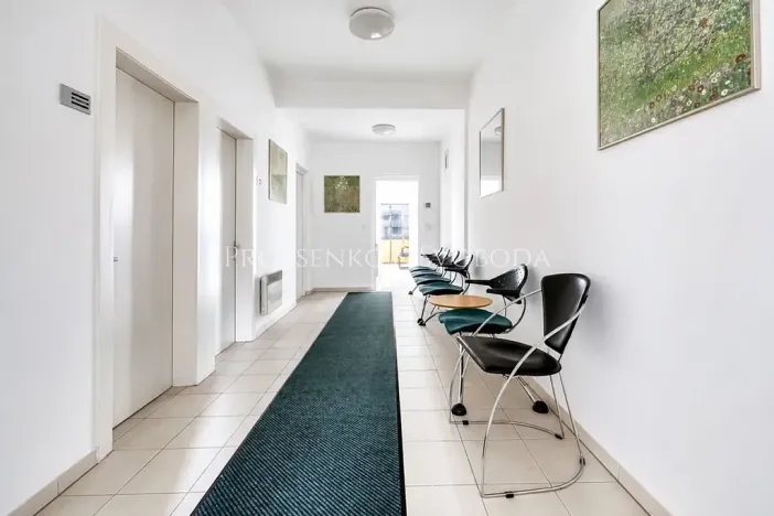 Prodej vily, Křižanov, Benešovo náměstí, 530 m2